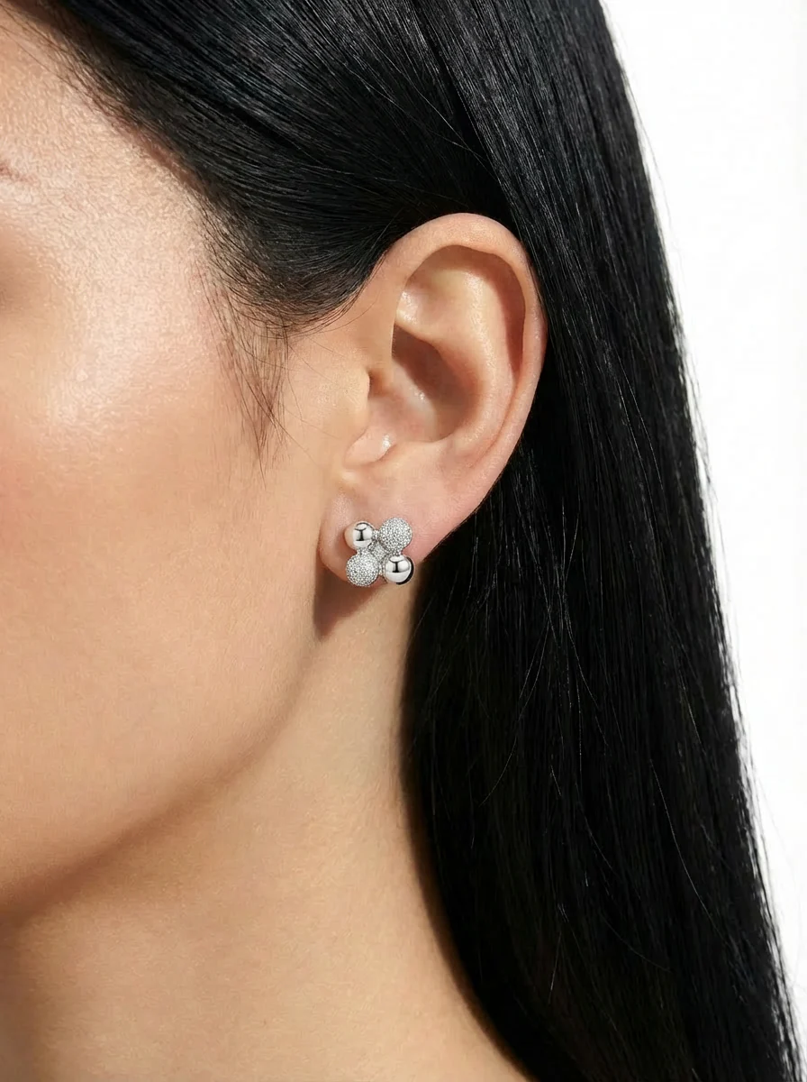 ARCADIA CLUSTER EARRINGS - Image 2