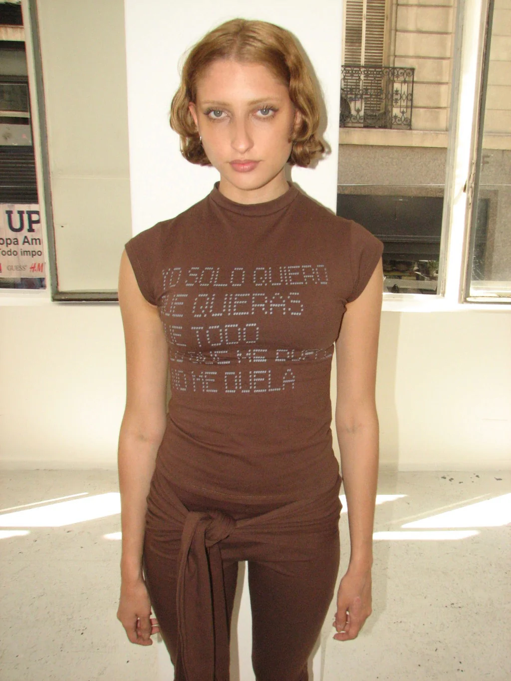 BABY TEE DOLOR - BROWN - Image 2
