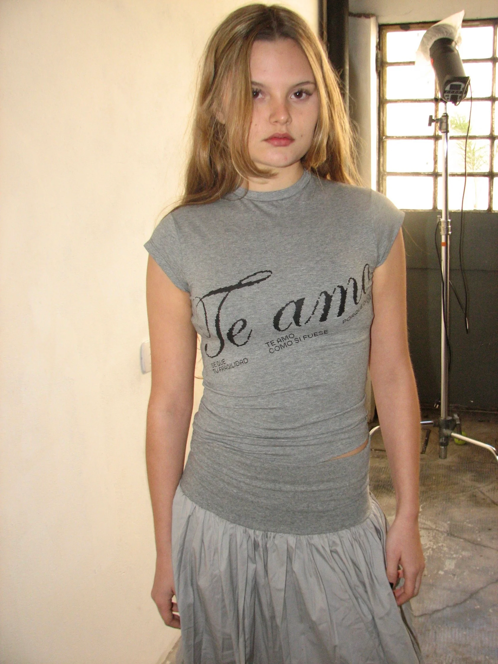 BABY TEE TE AMO - GREY - Image 5