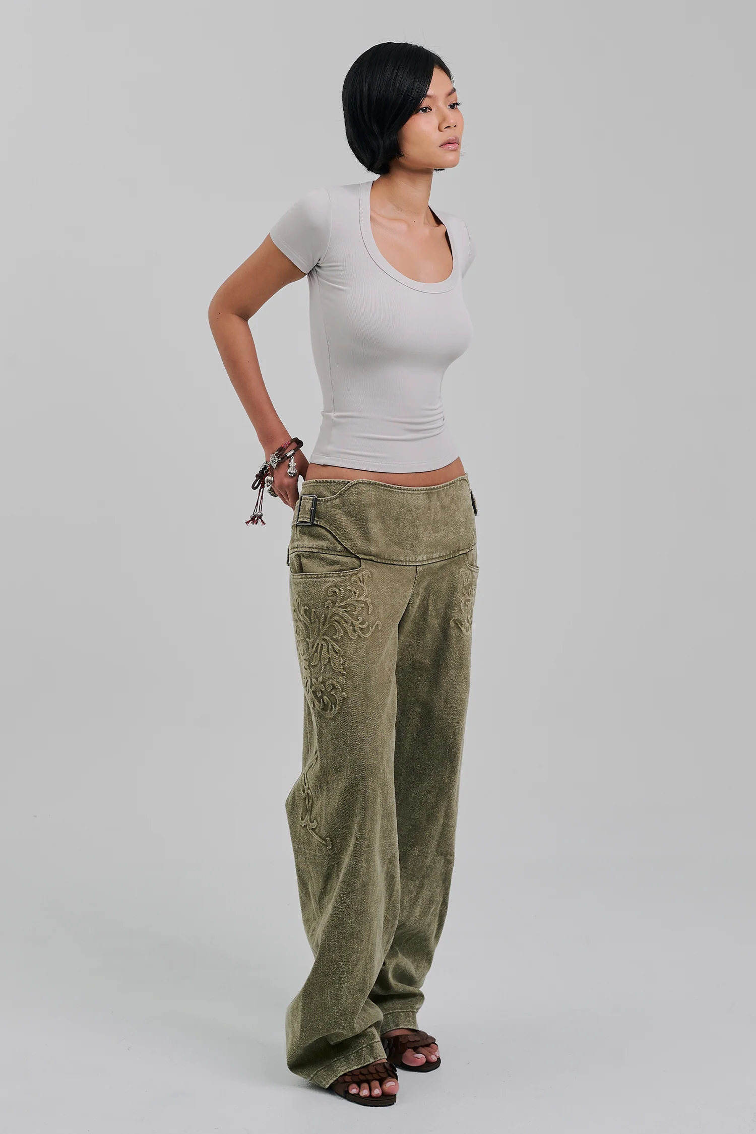 CLOVE TEE SLATE - Image 2