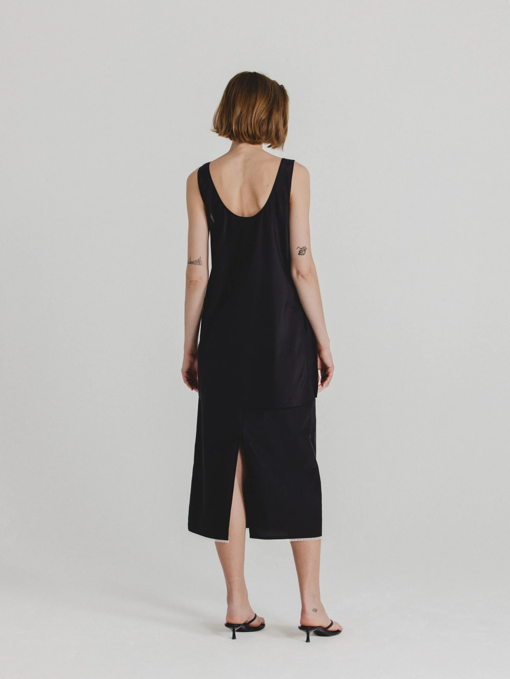 Silk-Cotton Tank in Black - Image 3