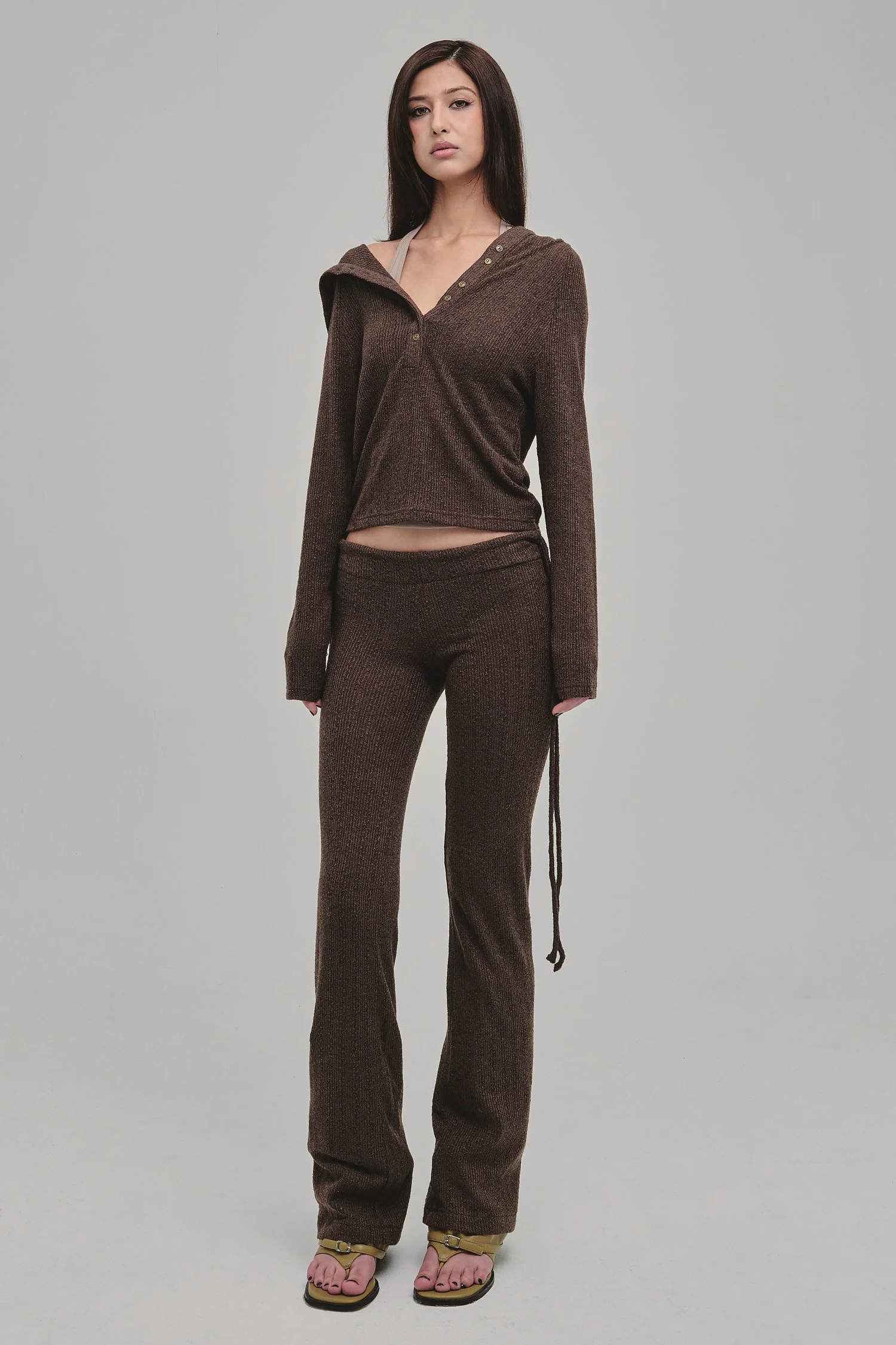 DAZED KNIT PANTS BROWN - Image 2