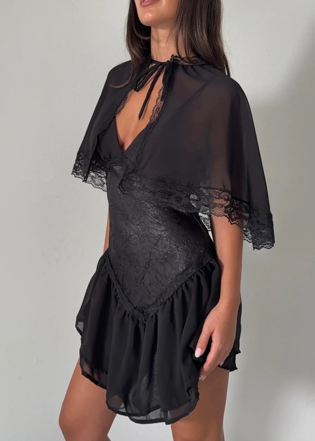 LA NUIT cape