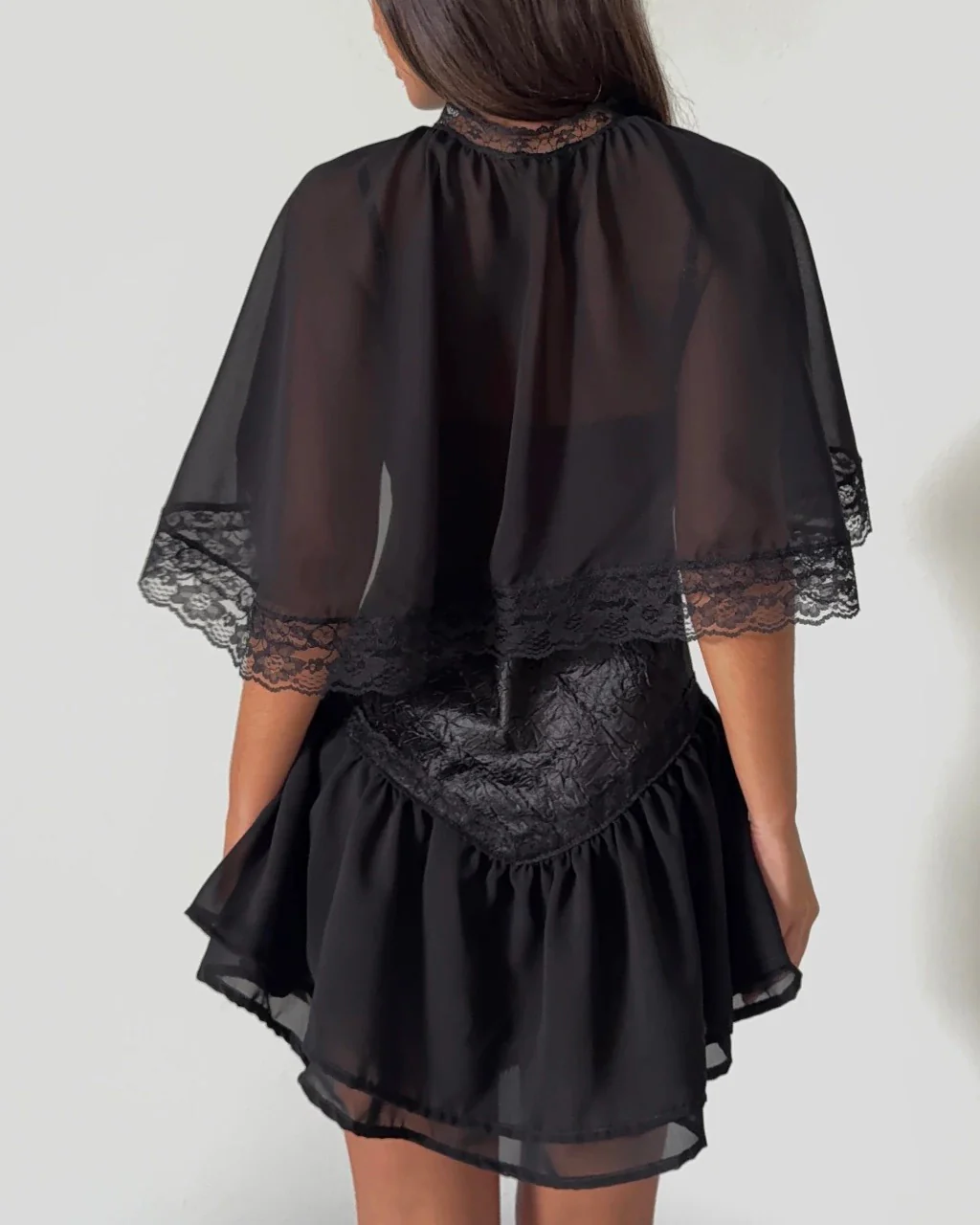 LA NUIT cape - Image 2