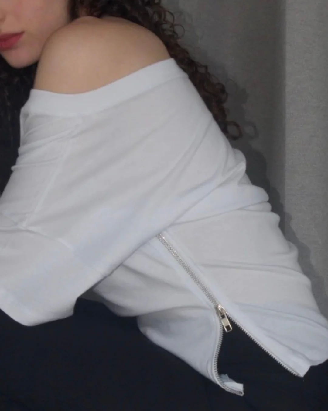 TWO ZIPS T-SHIRT - Image 2