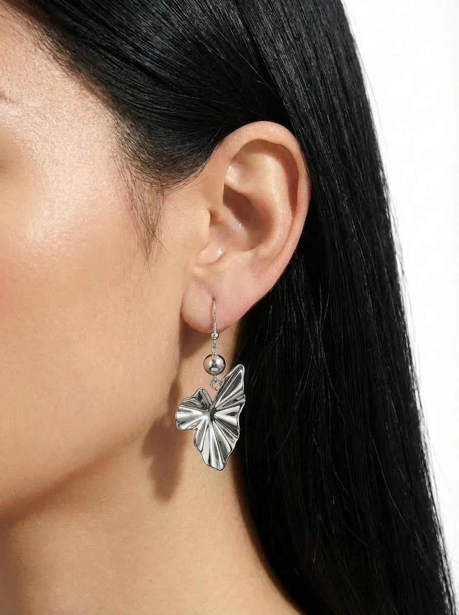 SILVER GARDEN EARRINGS - Image 2