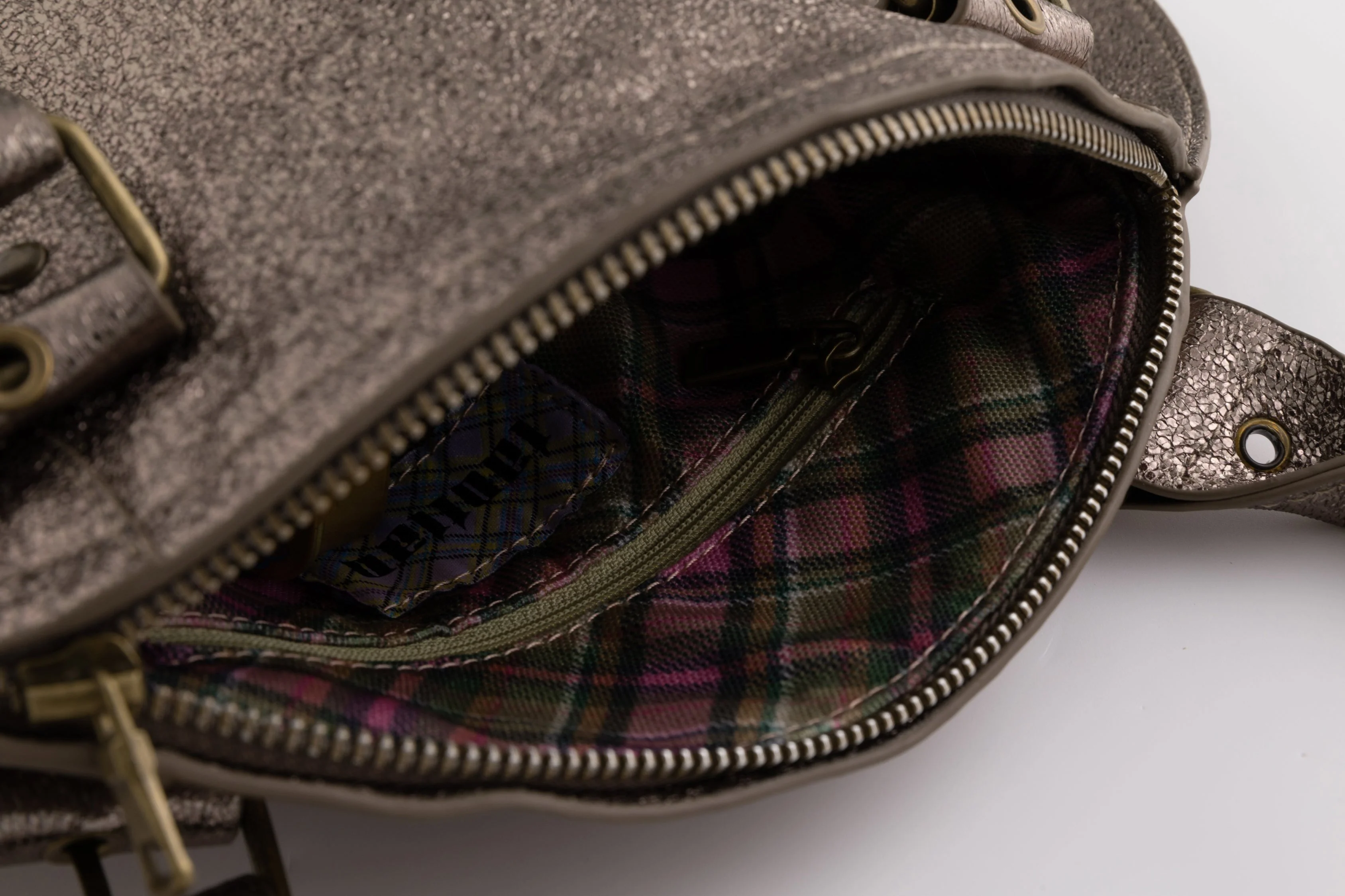 The Croissant Bag Metallic Bronze - Image 7